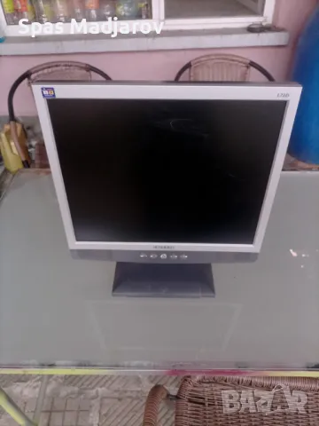 Монитор Hyundai 17 инча 