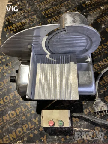 Колбасорезачка Слайс машина трифазна професионална