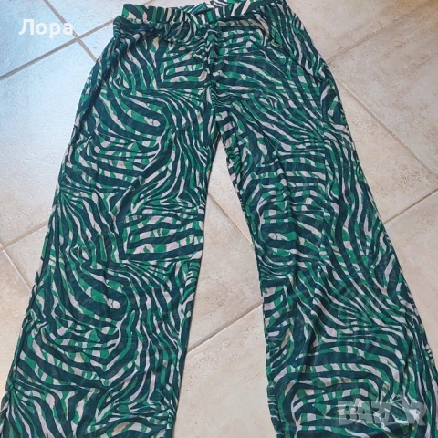 Комплект бански от 3 части, снимка 2 - Бански костюми - 51180274