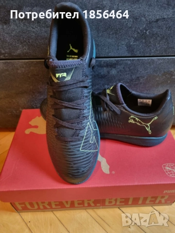Чисто нови футболни обувки Puma 40.5 номер