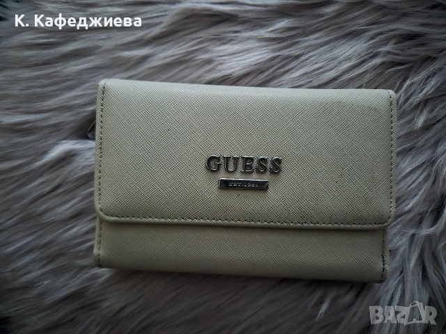 Дамско портмоне Guess