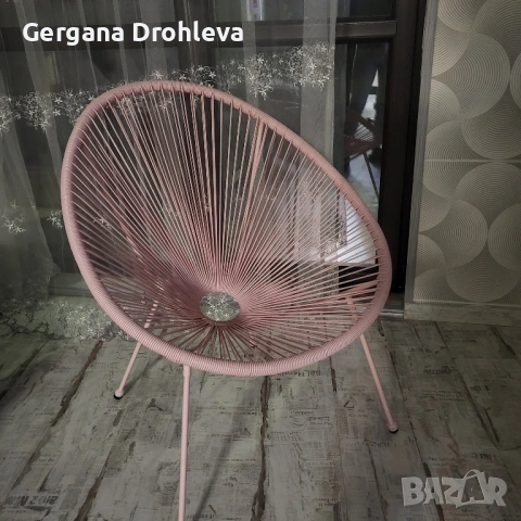 Маса със стол