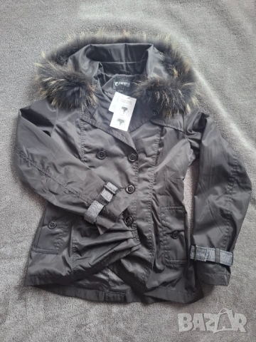 Пролетно яке с яка естествена лисица