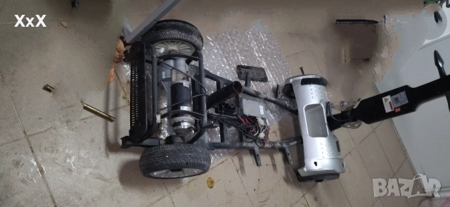 Електрическа инвалидна количка на части