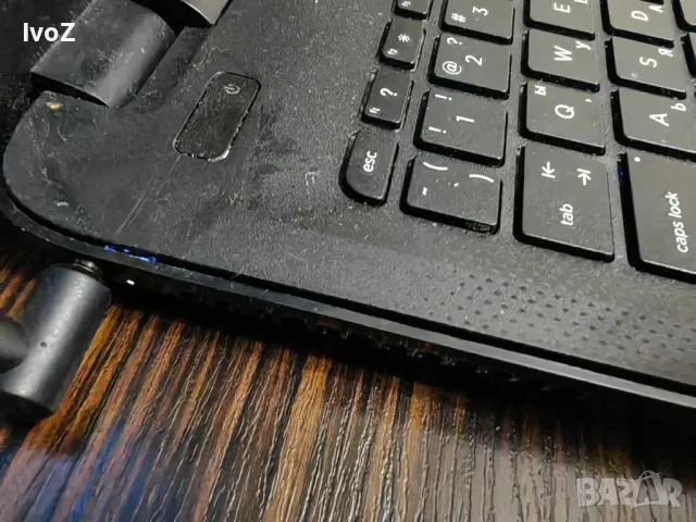 Продавам  HP-15-ac114nu-цял или на части, снимка 4 - Лаптопи за работа - 49224536