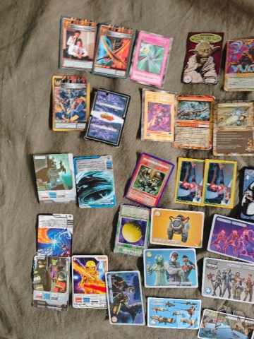 Продавам карти Fortnite,Yu-Gi-Oh, Гормити и др., снимка 5 - Колекции - 51949755