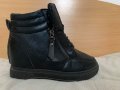 НОВИ черни обувки на платформа с блясък, снимка 1