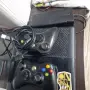 Xbox 360 E 500GB 2 бр джойстика, снимка 2