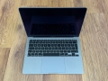 13.3' Apple MacBook Air M1 2020 Space Grey - 8GB RAM/256GB SSD/Бат 12ч., снимка 4
