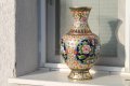 Китайска ваза месинг с емайл , снимка 1 - Колекции - 39699486