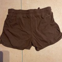 Къси гащи , снимка 2 - Къси панталони и бермуди - 44420961