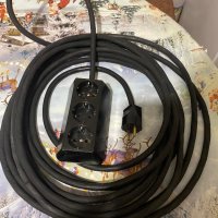 Разклонител с гумиран кабел ШКПЛ 3х2.5 Български