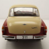 Wartburg 311 1959 - мащаб 1:18 на MCG моделът е нов в кутия, снимка 7 - Колекции - 40111262