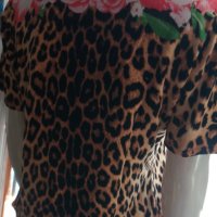 ИЗКЛЮЧИТЕЛНО КРАСИВА блуза в леопардов принт с червени рози, снимка 4 - Тениски - 40552949