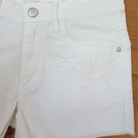 Къси бели дънки от H&M р-р 152, снимка 5 - Детски къси панталони - 29772318