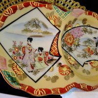 Плато японски порцелан,злато,синигер,гейши. , снимка 3 - Антикварни и старинни предмети - 37925439