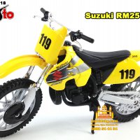 Suzuki RM250 1:18 Maisto - мащабен модел мотоциклет, снимка 1 - Коли, камиони, мотори, писти - 38781741