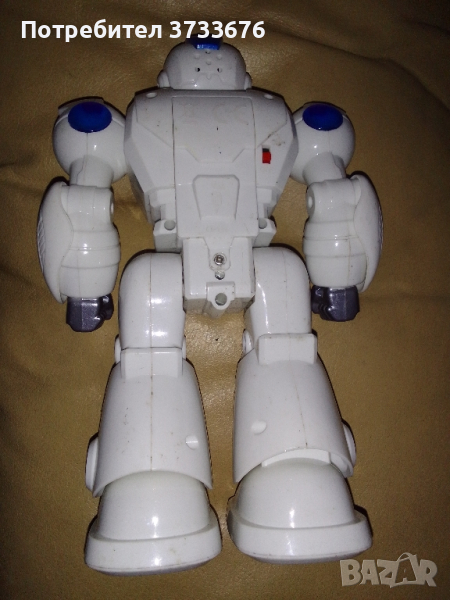 Детска играчка- робот.На батерии., снимка 1