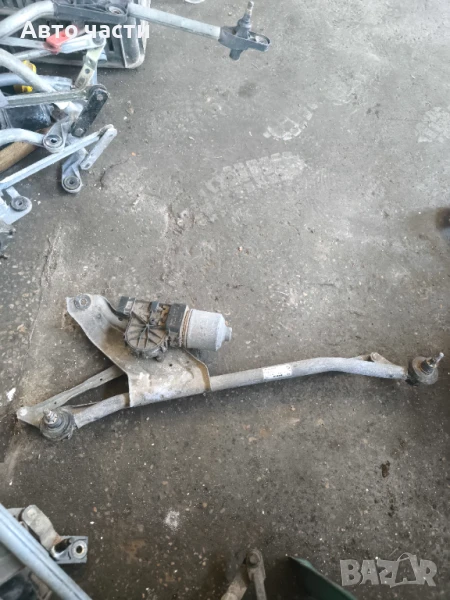 Механизъм за чистачки Dacia 8200619512 0390241544 Sandero Duster Logan, снимка 1