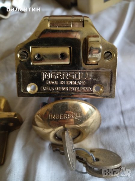 Брави 4 бр., снимка 1