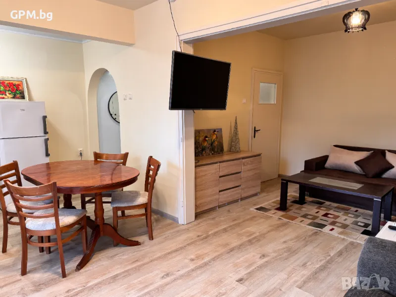 Уютен апартамент в центъра – на крачка от всичко!, снимка 1