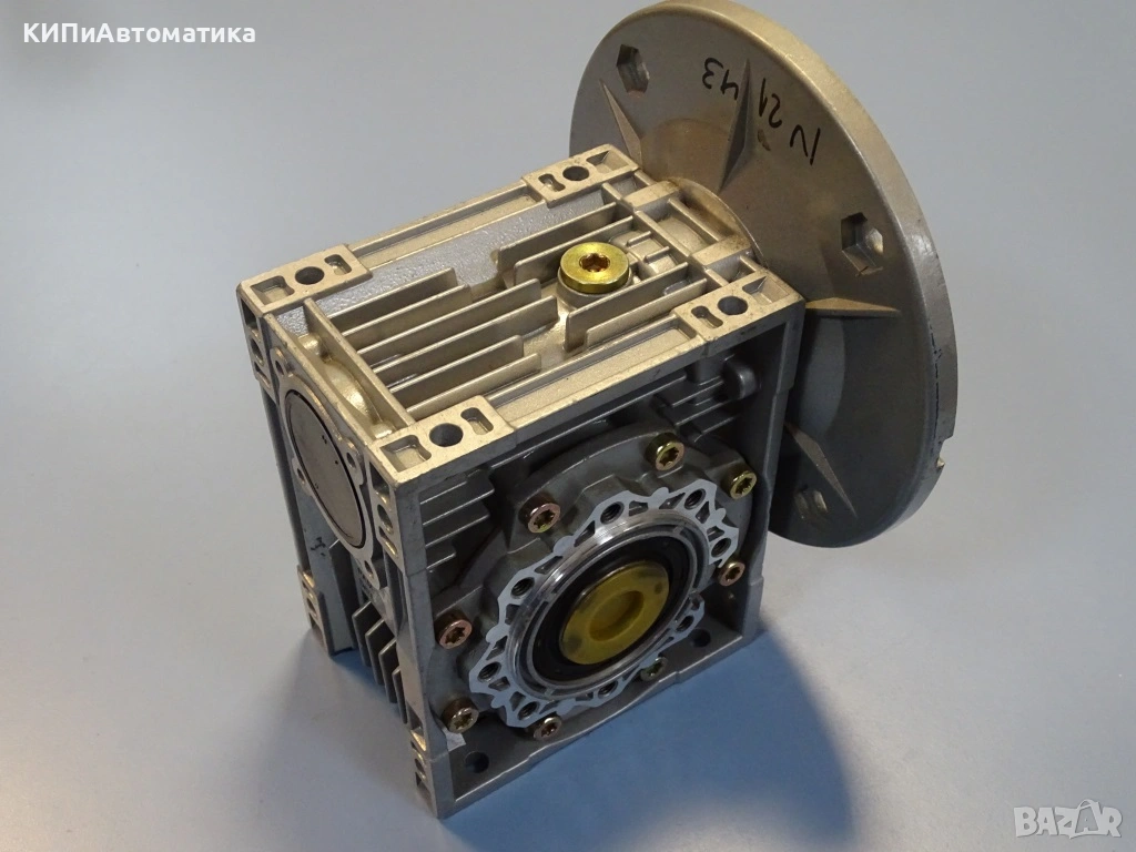 Червячен редуктор CHIARAVALLI CHT-63U Worm Reducer size-63 ratio-20, снимка 1