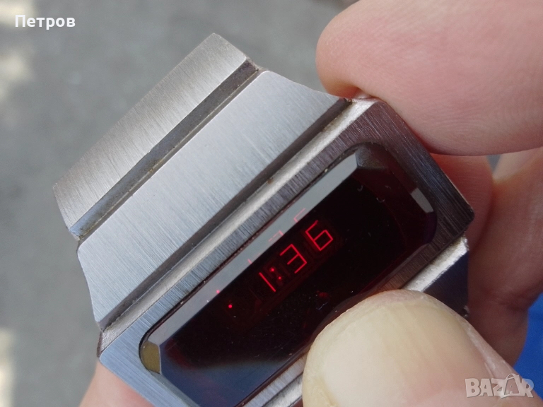 часовник електронен ретро, снимка 1