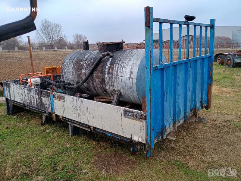 Каросерия за Мерцедес Варио гудренатор за асфалт, снимка 1