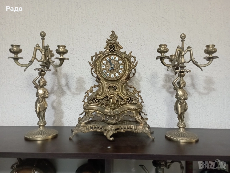 Месингов часовник и два месингови свещника, снимка 1