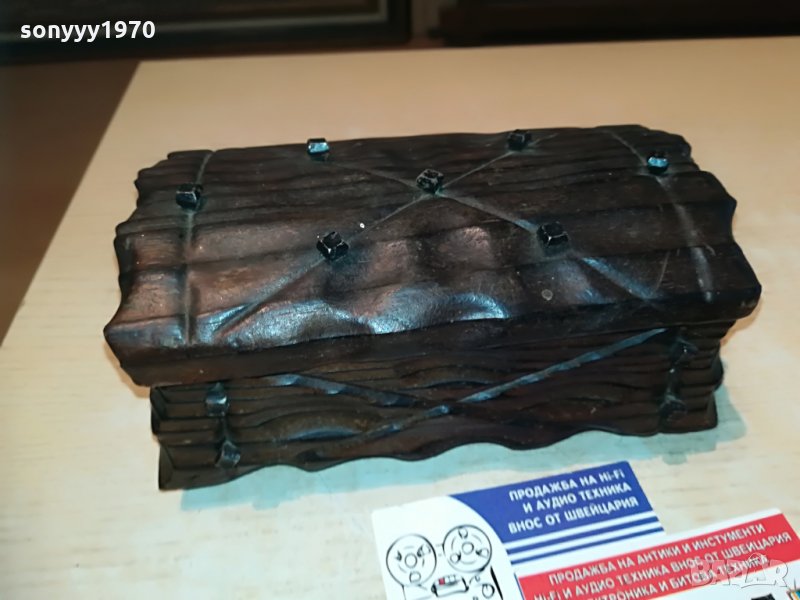 дървена кутия с метален обков-внос франция, снимка 1