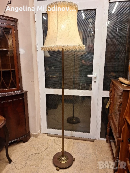 Винтидж лампион с голям абажур , снимка 1