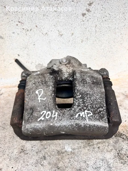 Спирачен апарат преден десен за Мерцедес Ц-класа W204. 2007-2014г, снимка 1