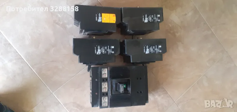 Продавам автоматичен прекъсвач А2  и А3, снимка 1