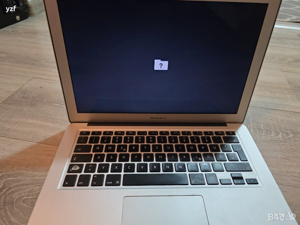 MacBook Air A1466 13 инча, снимка 1