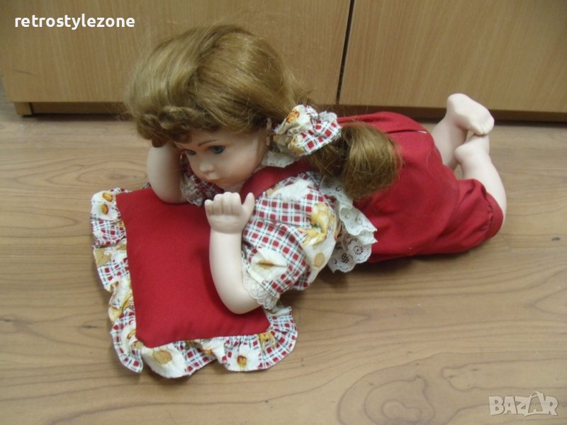 № 6442 стара порцеланова кукла   - размери - дължина 36 см , височина 17 см , снимка 1