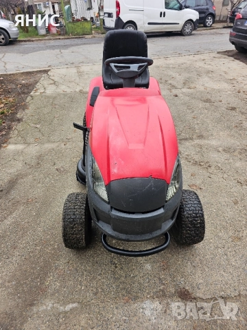 ТРАКТОРНА КОСАЧКА CASTELGARDEN/BRIGGS&STRATTON. ПЕРФЕКТНА , снимка 3 - Градинска техника - 52552852