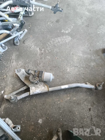 Механизъм за чистачки Dacia 8200619512 0390241544 Sandero Duster Logan