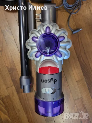 Акумулаторна безжична Прахосмукачка Dyson V8 Advanced, снимка 4 - Прахосмукачки - 55816822