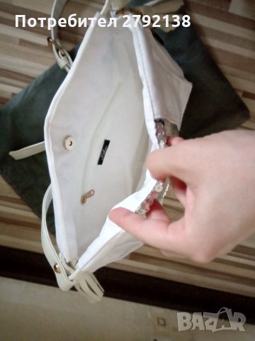 Дамска чанта, снимка 3 - Чанти - 29896780