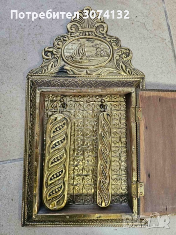 Ретро шкафче за стена, снимка 2 - Шкафове - 52421458