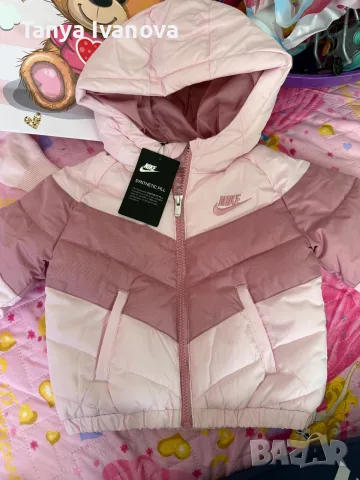 Nike яке за момиченце 86-92