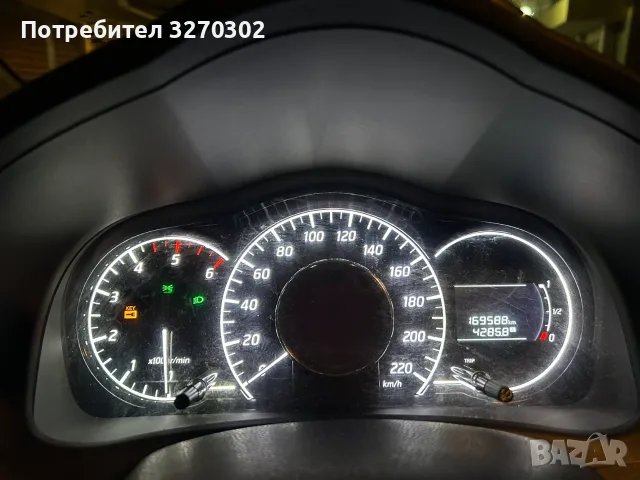 Nissan Note 1.5 dCi, снимка 9 - Автомобили и джипове - 55905555