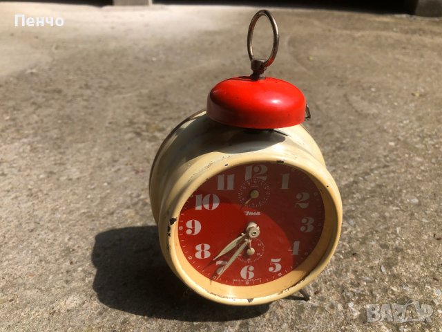 стар часовник-будилник "INSA" MADE IN YUGOSLAVIA, снимка 2 - Антикварни и старинни предмети - 40446716