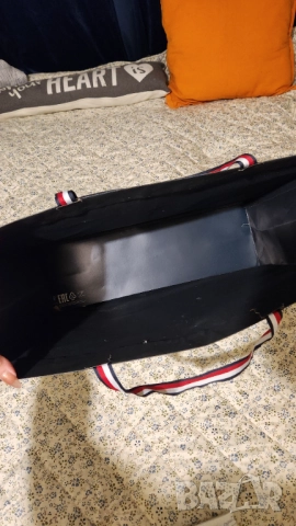 Подарочни търбички маркови различни, снимка 14 - Коледни подаръци - 52829250