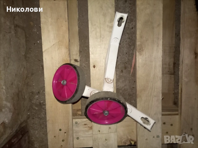 Розово колело с кош и помощни колела  Ultra/ Ултра - 20цола, снимка 2 - Детски велосипеди, триколки и коли - 54013912