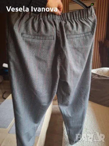 Дамски  панталон, снимка 2 - Къси панталони и бермуди - 48472078