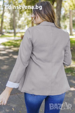 Дамско сиво сако с ревер, снимка 2 - Сака - 44321568