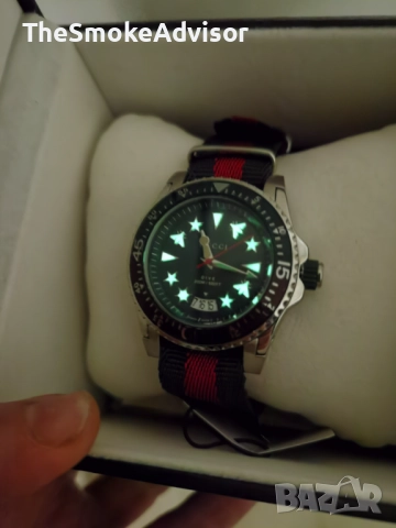 Часовник Gucci Dive 40mm, снимка 8 - Мъжки - 52066704