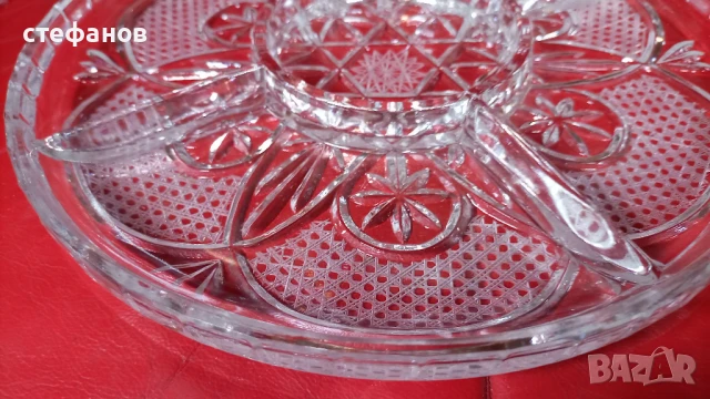 Кристален поднос, ордьоври, ядки, мезета, снимка 3 - Прибори за хранене, готвене и сервиране - 50526967