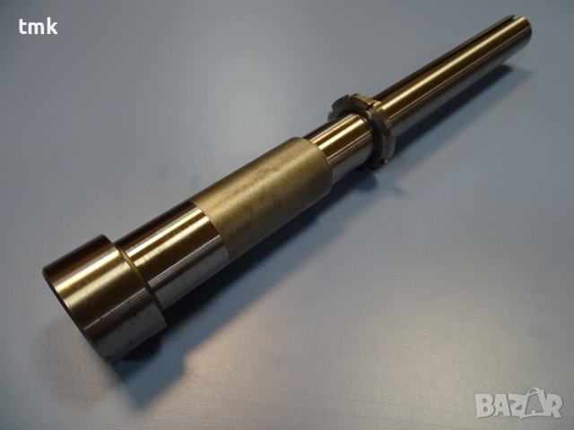 Вертикален шпиндел за фреза стандарт SK 30, ISO 30